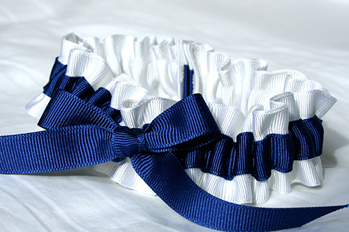 Navy and White: Traditional and Elegant