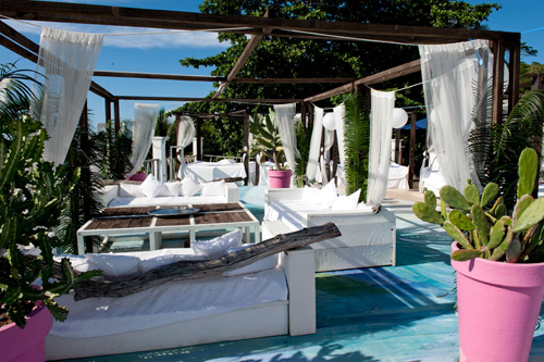 Kelly and Anthony: A Seychelles Wedding