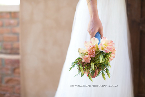 Cairey & Neil: Pretty Farm Wedding