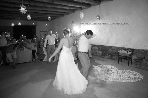 Cairey & Neil: Pretty Farm Wedding